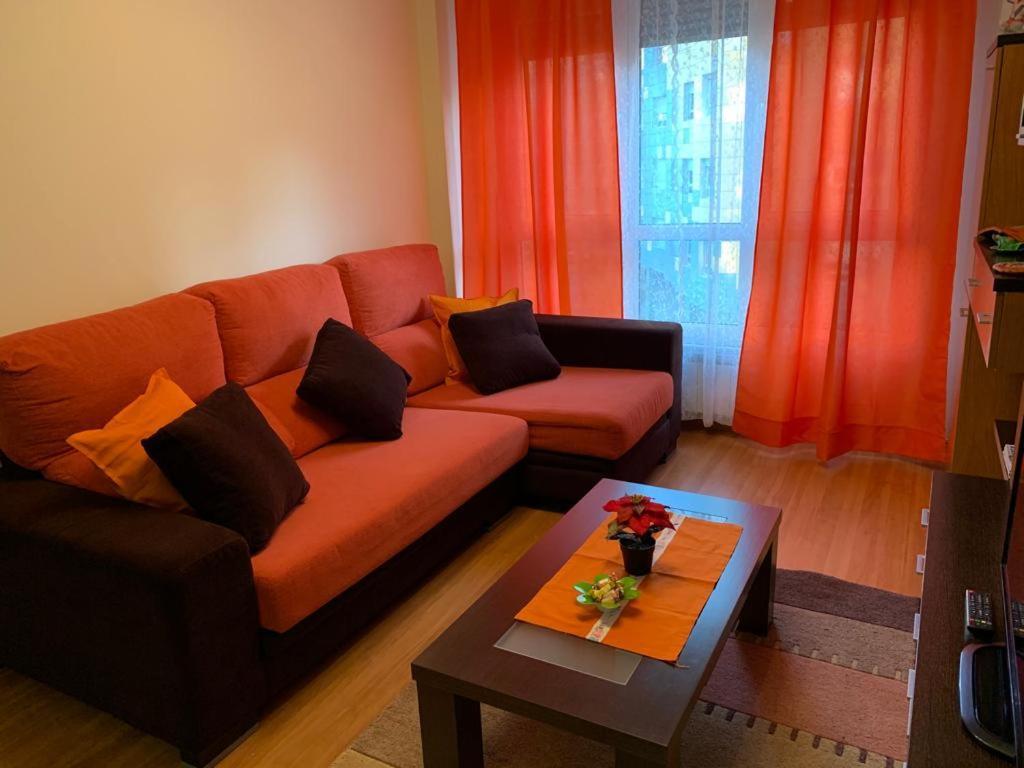 Apartamento Mota-2 Huca-Los Prados; Parking Y Wifi Gratis Oviedo Exterior photo