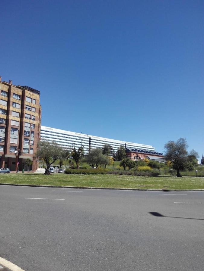 Apartamento Mota-2 Huca-Los Prados; Parking Y Wifi Gratis Oviedo Exterior photo